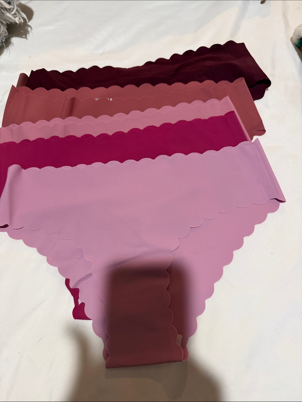 Seamless Scalloped Hipster Panties - Pink Mix